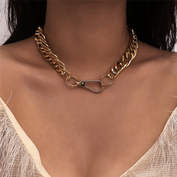 Women's Twisted Metal Necklace