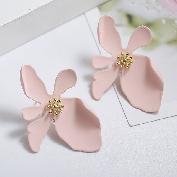 Elegant Pink Lilly Post Earrings